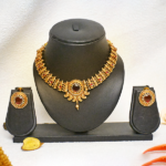 Elegant Antique Jewellery Set